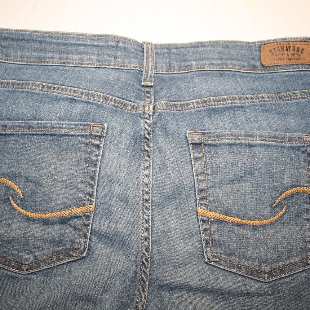 Women size 12 Levi Strauss Acid Wash Jeans